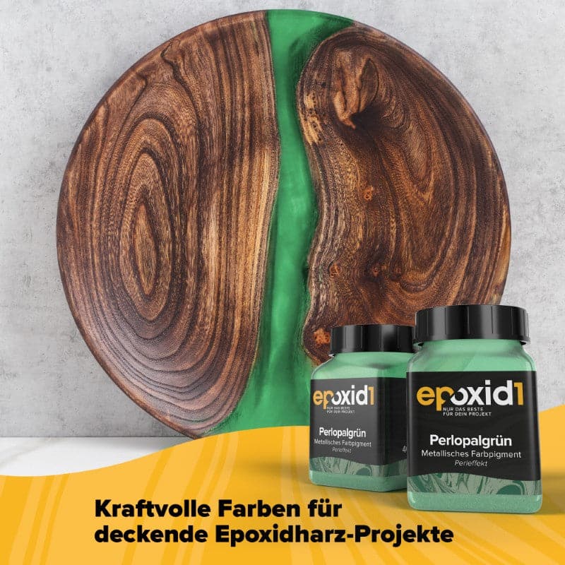 Epoxidharz Teller mit gruenem Pigment